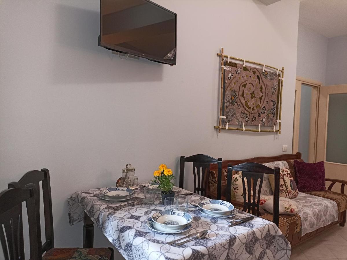 10 Apartmants Olimpia Mir Durres Exterior photo