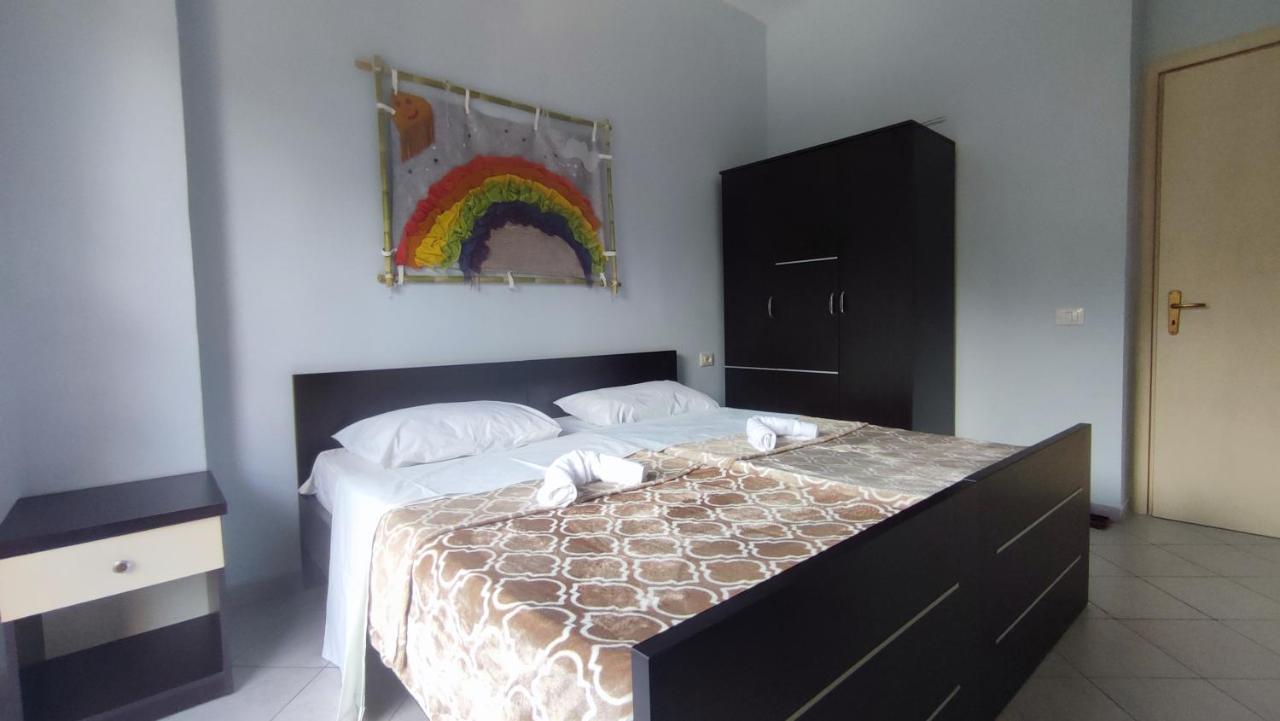 10 Apartmants Olimpia Mir Durres Exterior photo