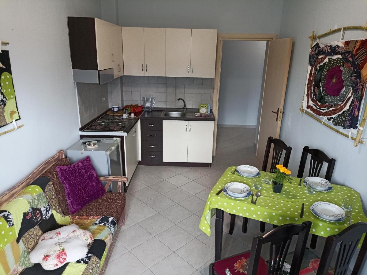 10 Apartmants Olimpia Mir Durres Exterior photo