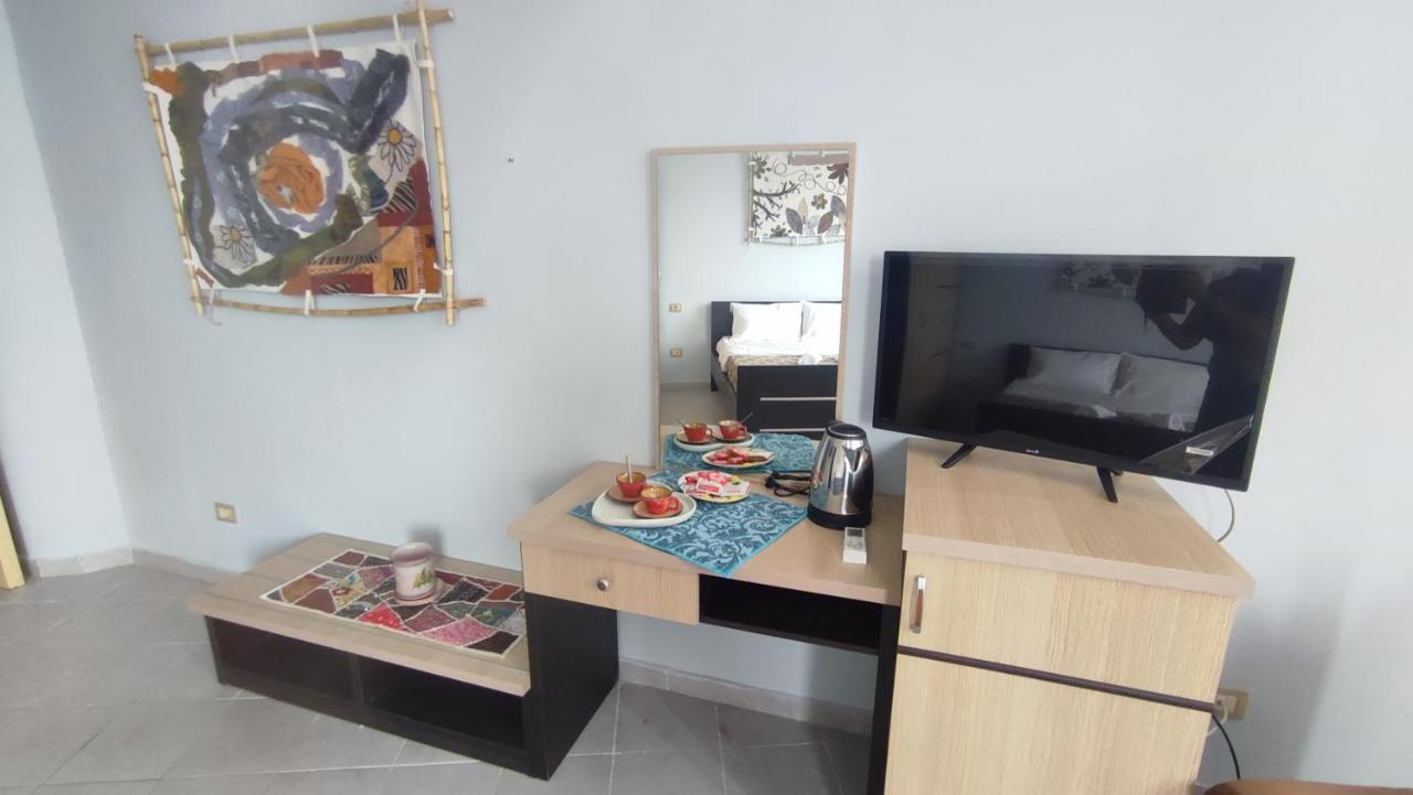 10 Apartmants Olimpia Mir Durres Exterior photo