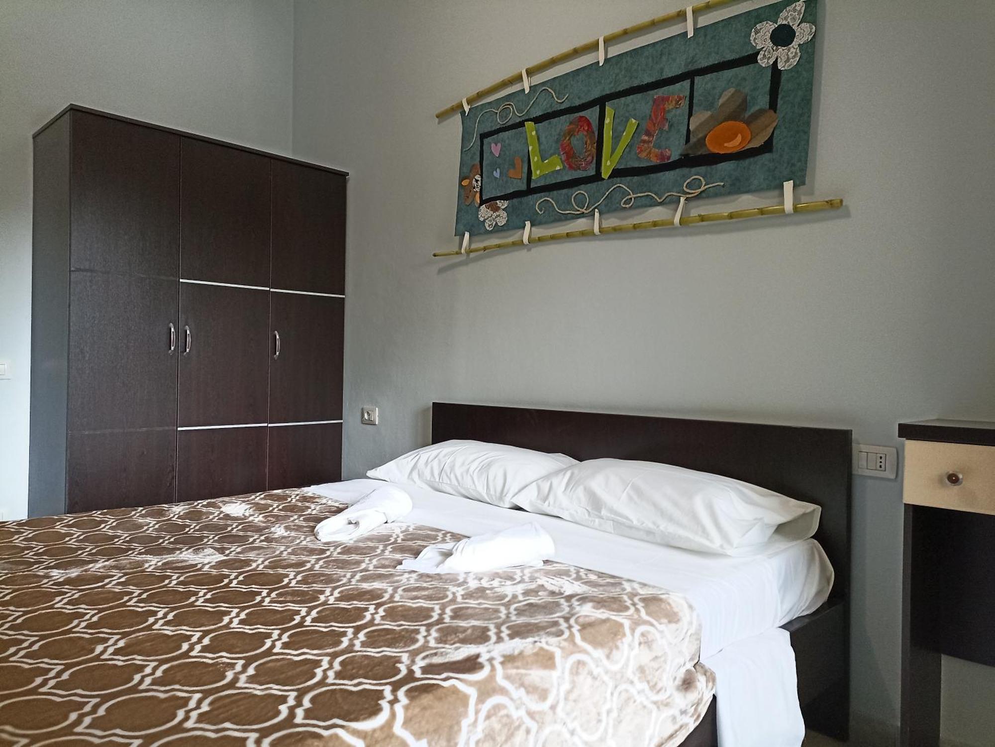 10 Apartmants Olimpia Mir Durres Exterior photo